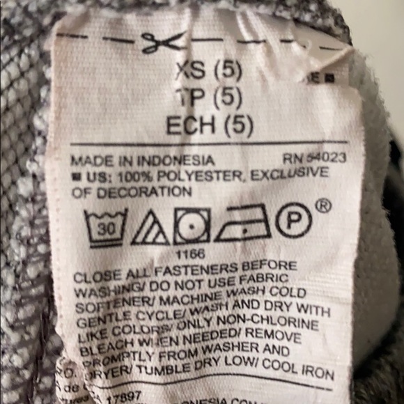 Old Navy boys athletic pants - Picture 6 of 6